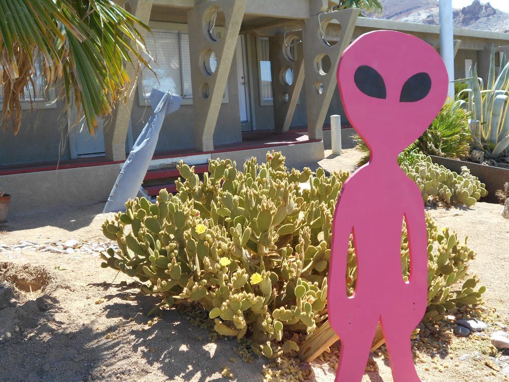 Atomic Inn Beatty Near Death Valley Exterior foto
